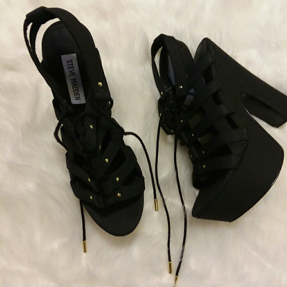 Gladiator style Steve Madden heels
